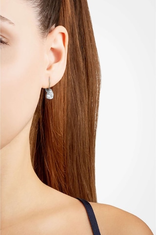 Damla Kesim 18 Ayar Beyaz Altın Kaplama Gümüş Küpe Beyaz