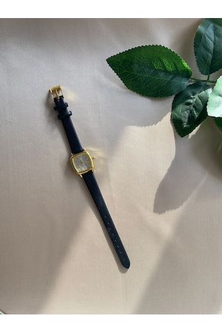 Retro Minimal Vintage Deri Kordon Kadın Kol Saati Gümüş