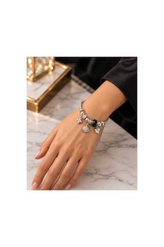 Siyah Taşlı Charmlı Gümüş Renk Çelik Bileklik Gümüş - 945692626 Gümüş Siyah Taşlı Charmlı Gümüş Renk Çelik Bileklik Gümüş - 945692626 Gümüş