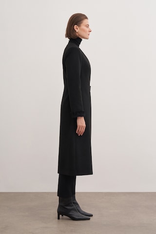 Aker 24aw18184111 Küçük Beden Kap 24aw18184111 002 Siyah Siyah