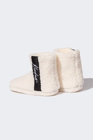 DeFacto Kadın Pelüş Düz Taban Ev Botu D4713AX24AUBG26 Bej