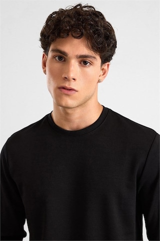 Süvari Siyah Regular Düz Baskısız İnterlok Bisiklet Yaka Cepsiz Düz Sweatshirt Ssw2013700035-s09