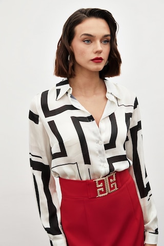 Sateen Yanları Yırtmaçlı Gömlek - Siyah-134871 Siyah