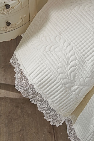 Çeyiz Diyarı Limena Dantelli Kapitoneli Ultrasonik Çift Kişilik Yatak Örtüsü Krem