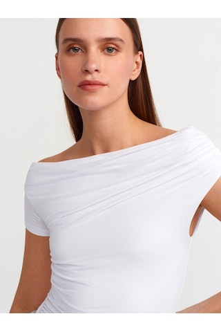 Ollacollection Asimetrik Yaka Top-beyaz