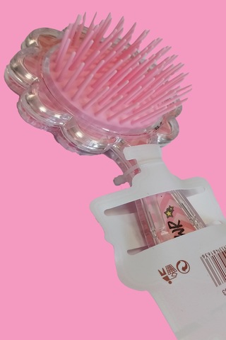 Gökbin Kız Çocuk 3D Pullu Trend Açma Tarama Barbie Çiçekli Saç Fırçası