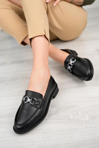 Aymood Kadın Siyah Cilt Zincir Tokalı Kalın Taban Pu Deri Günlük Klasik Topuklu Loafer Makosen Ayakk Siyah