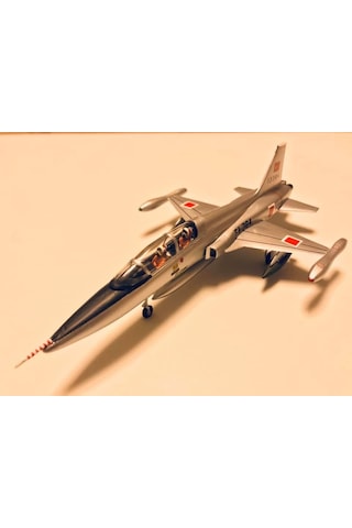 Northrop F-5 B Agressor Fighter Pm Model Demonte Plastik Uçak Maket Kiti