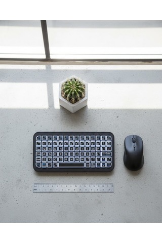 Northcity Rgb Işıklı Kablosuz Mini Klavye - 10mm İnce Gövde, Bluetooth 5.2