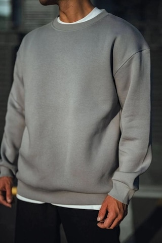 Mbb E-ticaret Erkek Bisiklet Yaka 3 İplik Pamuklu Basic Sweatshirt - Boyalı Gri