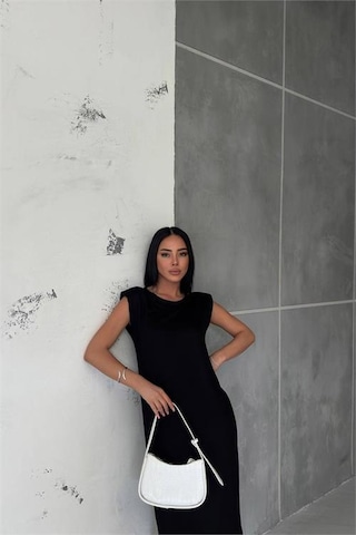 Neşeli Butik Kadın Vatkalı Yırtmaç Detaylı Modal Elbise Nbg010 Siyah