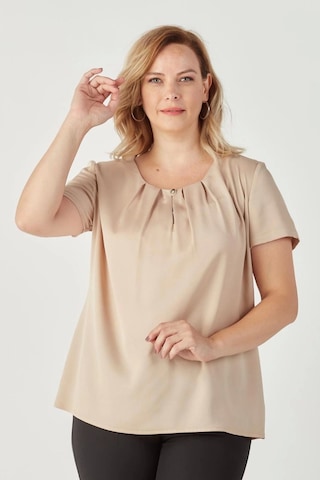 Moda Berray 3202 Damla Yaka Saten Kısa Kollu Büyük Beden Bluz Bej Düz Bej