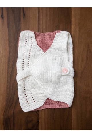 Kozababy Handmade El Örgüsü Bebek Hediye Seti - Amigurumi Uyku Arkadaşı Ve Krem Bebek Yeleği Takımı Özel Kutulu Beyaz - Pembe