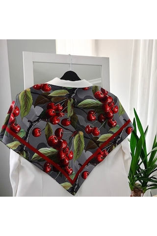 Lente Aksesuar Kadın Premium Desenli Boyun Çanta Ve Saç Fuları 70x70 Cm Kiraz