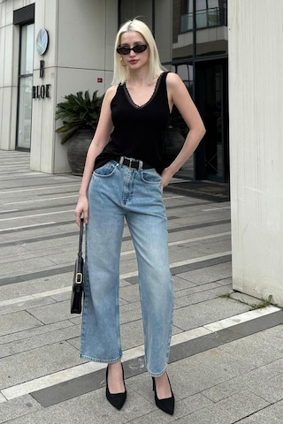 Madmext Siyah V Yaka Dantelli Kadın Bluz Mg2426