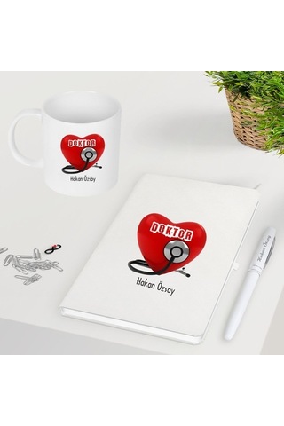 Doktorlara Özel Kalpli Isimli Kupa Defter Ve Kalem Seti