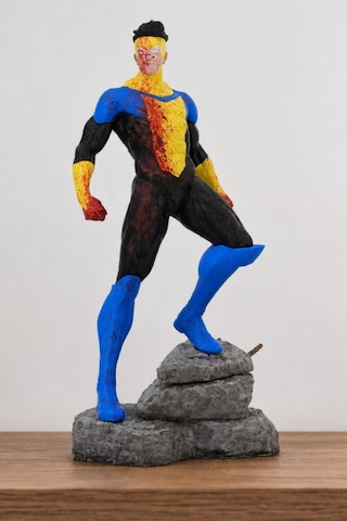 Invincible Mark Grayson Figür 20 Cm