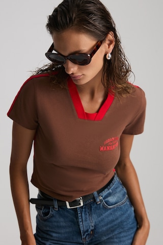 Ethıquet Arıanwen Kadın %100 Pamuk Dekoratif Triko Yakalı Nakışlı Crop Kısa Kollu Kahverengi T-shirt