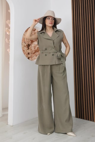 Famoda Haki Beli Ve Omuzu Bağcıklı Peplum Bluz & Palazzo Pantolon İkili Takım
