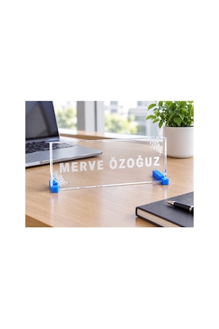 Kişiye Özel Şeffaf Pleksi Masa İsimliği Şık Ve Modern Tasarım 20x8 Cm