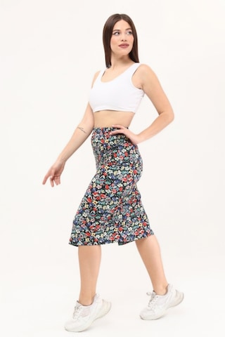 Çiçek Desenli Yırtmaçlı Kalem Etek