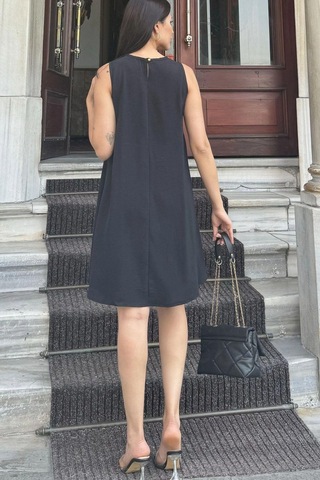 WeShaya Kadın Siyah Hasır Cep Detaylı, Arka Düğme Kapama, Midi, Kloş Airobin Elbise Siyah