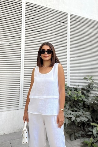 Beyaz İthal Müslin Kumaş, Basic, Katlı, Salaş Askılı Bluz & Atlet Beyaz