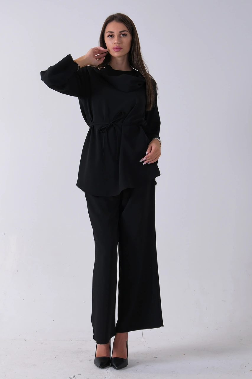 Feminist Siyah Şal Yaka Üzeri Broş Detaylı Pantolonlu Takım 4592270.01 Siyah