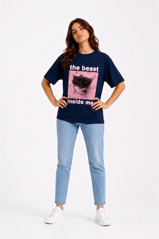 Nevermind The Beast Inside Me Baskılı Unisex Oversize Tişört Siyah Kedi Grafik Tasarım %100 Pamuk Lacivert Lacivert