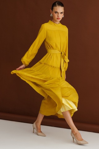 Hardal Mizalle Kat Pileli Maksi Koyu Sarı Elbise Sarı