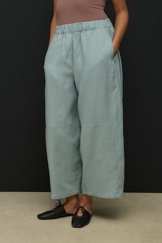 Molene Koyu Mint Kesik Detaylı Crop Barrel Keten Pantolon