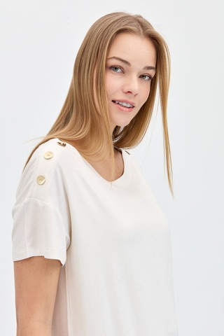 Kadın Sıfır Yaka Omuzları Düğmeli Tshirt Ekru Ekru