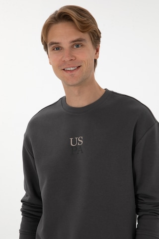 U.S. Polo Assn. Erkek Bisiklet Yaka Comfort Fit Antrasit Basic Sweatshirt 50313760-VR006