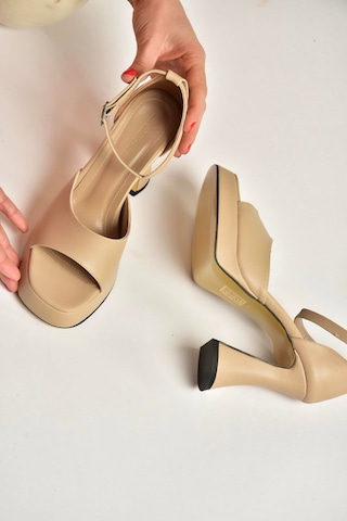 Fox Shoes Y404850209 Ten Kalın Topuklu Kadın Ayakkabı Ten