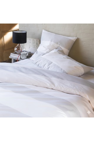 Maki Home %100 Pamuklu Soho Gri Çizgili 200x220+2 50x70 Çift Kişilik Nevresim Ve Yastık Kılıfı Beyaz Gri
