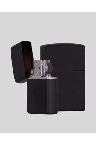 Metal Gövdeli Tasarım Çakmak Mat Yüzeyli Ve Ergonomik Tutma Özellikli Siyah