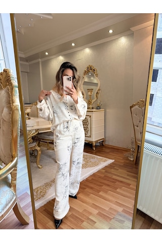 İlayla Desenli Premium Beyaz Takım