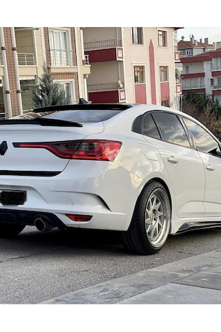 Renault Megane 4 Sedan Uyumlu Yarasa M4 Spoiler Pianoblack İthal