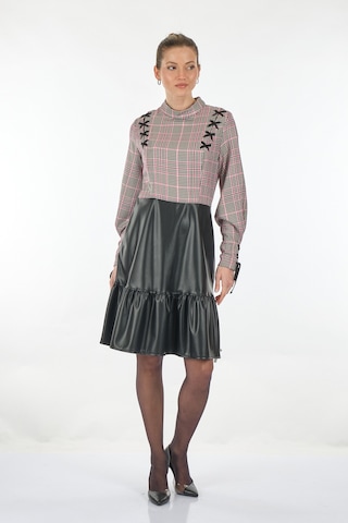 Unique Mode Yarım Balıkçı Kareli Uzun Kollu Siyah Kadın Elbise Uw 001