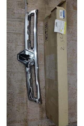 Dacia Renault Logolu Duster Ön Panjur Nikelajı 620780004R