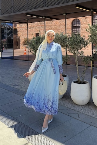 Riella Butik Çiçek Desenli Tesettür Elbise Mavi