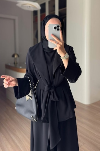 Ka Hijab Kuşak Detaylı Vatkalı Üçlü Takım - Siyah