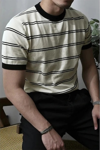 Tarz Cool Erkek Çizgi Detaylı Slim Fit Bisiklet Yaka Triko T-shirt Beyaz