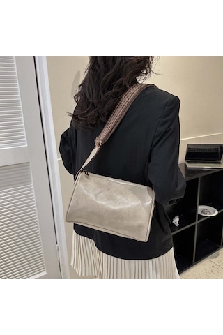 Dachuang Girly Geniş Vuruş Tek Omuzlu Crossbody Çanta-vintage Tarzı Kadınsı El Çantası Light Brown