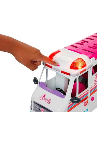 Barbie'nin Yeni Ambulansı - HKT79