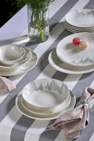 NEVA N3125 TEKNO 24 PARÇA DESENLİ PORSELEN YEMEK TAKIMI