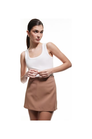 Koton Regular Fit Tek Cep Detaylı Mini Şort Etek Deve Tüyü 5sak70170pw Taba
