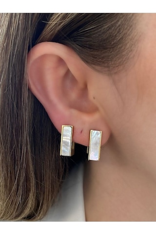 İncili Kare Altın Kaplama Kararmaz Küpe Çifti Altın