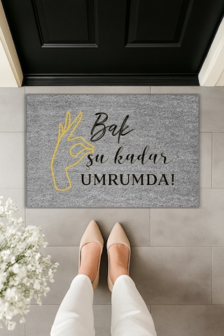 Rugmood Modern Dijital Baskı - Bak Şu Kadar Umrumda Yazılı - Kapı Önü Paspası Gri