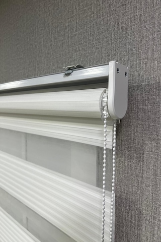 Zebra Stor Perde Geniş Plise Güneşlik Perde Beyaz Beyaz